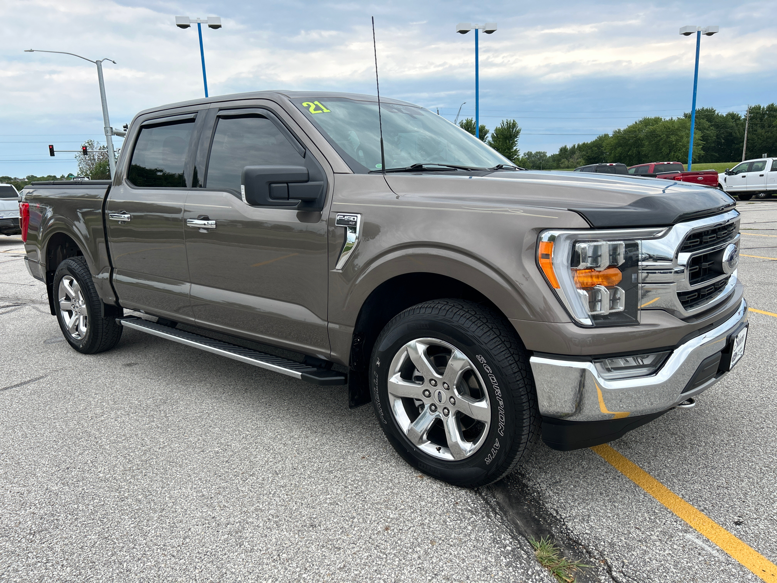 2021 Ford F-150 XLT 1