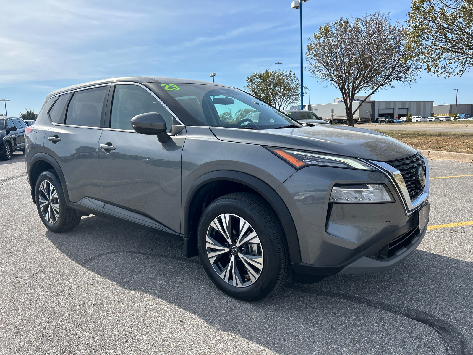 2023 Nissan Rogue SV 1