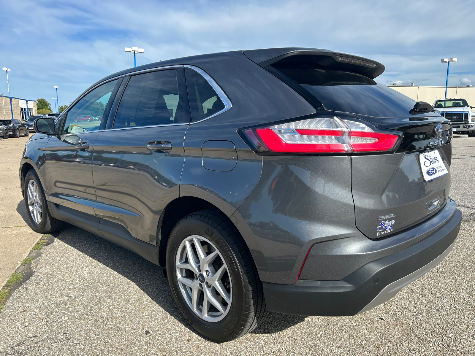 2021 Ford Edge  5