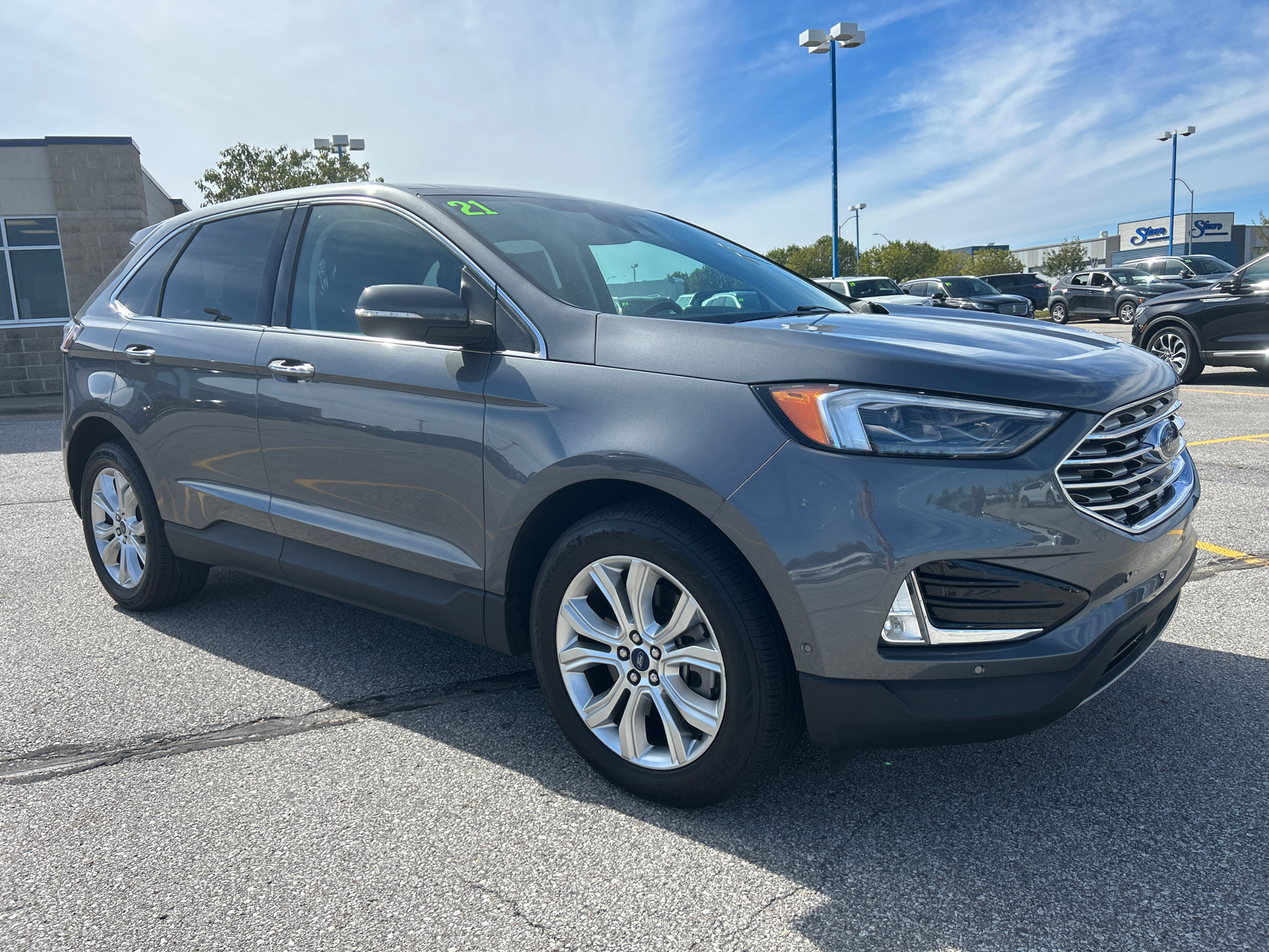 2021 Ford Edge Titanium 1