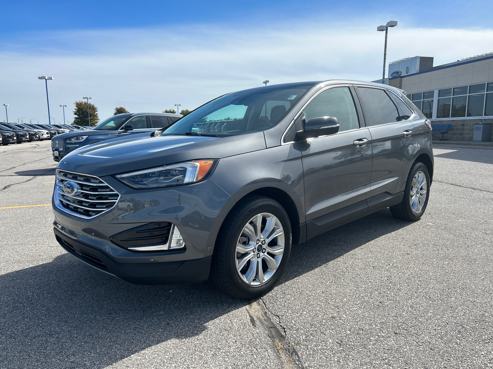 2021 Ford Edge Titanium 7