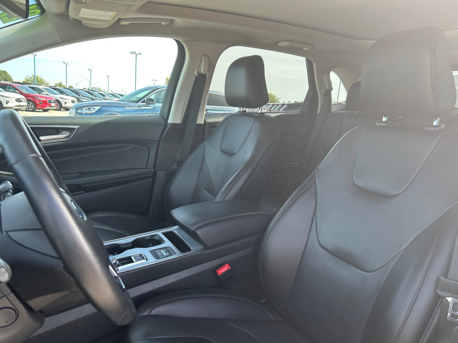 2021 Ford Edge Titanium 10