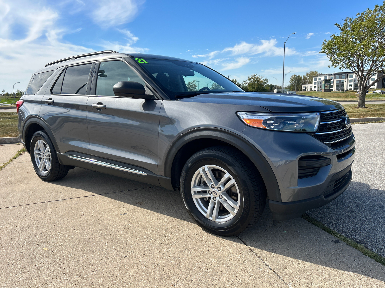 2021 Ford Explorer XLT 1