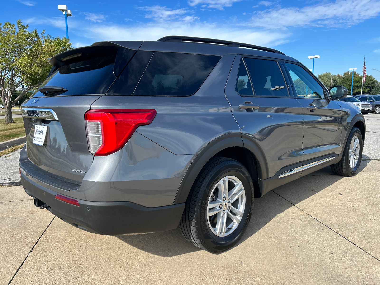 2021 Ford Explorer XLT 3