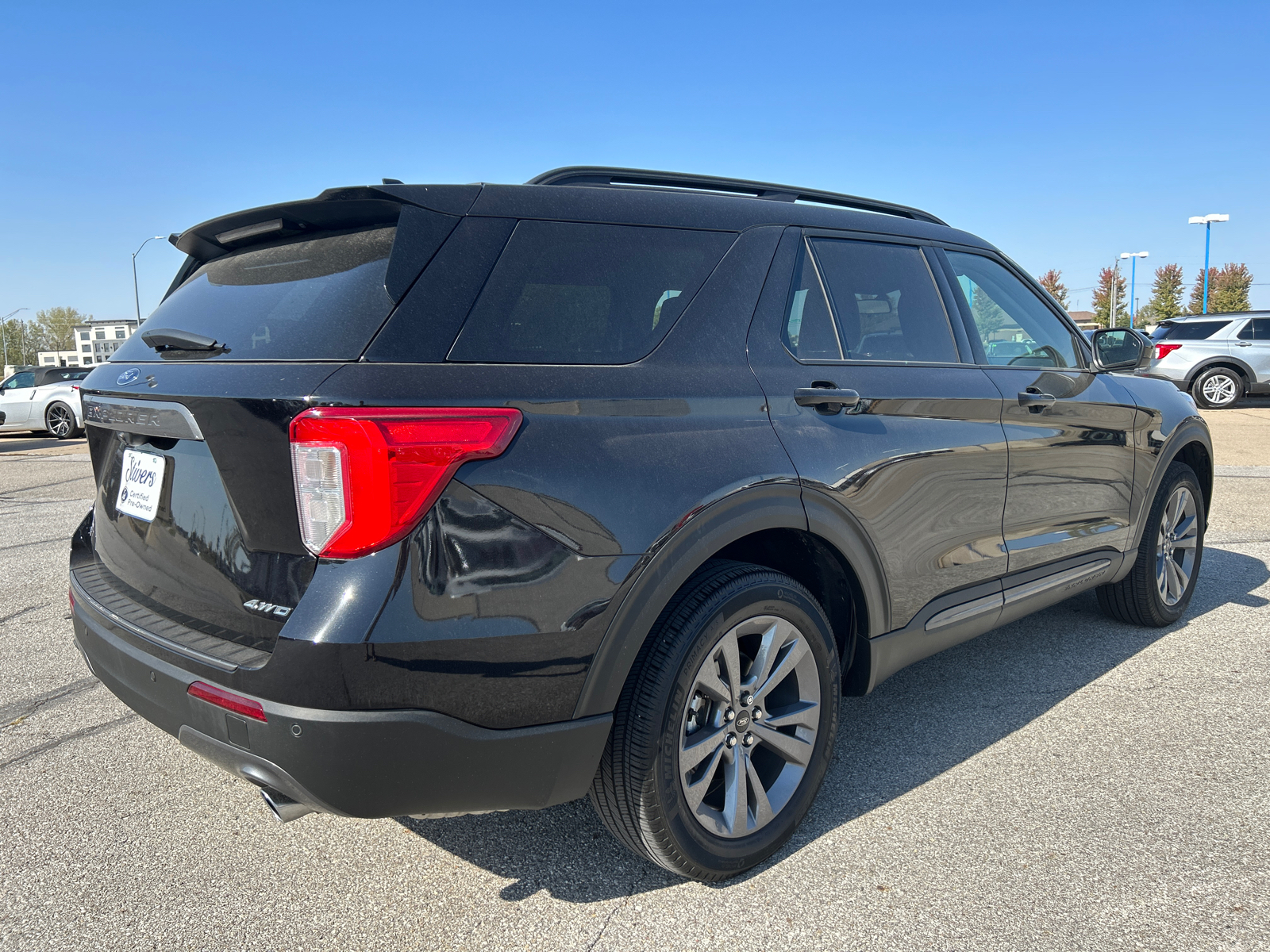 2022 Ford Explorer XLT 3