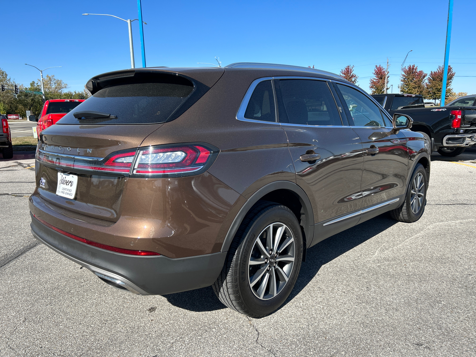 2022 Lincoln Nautilus Standard 3