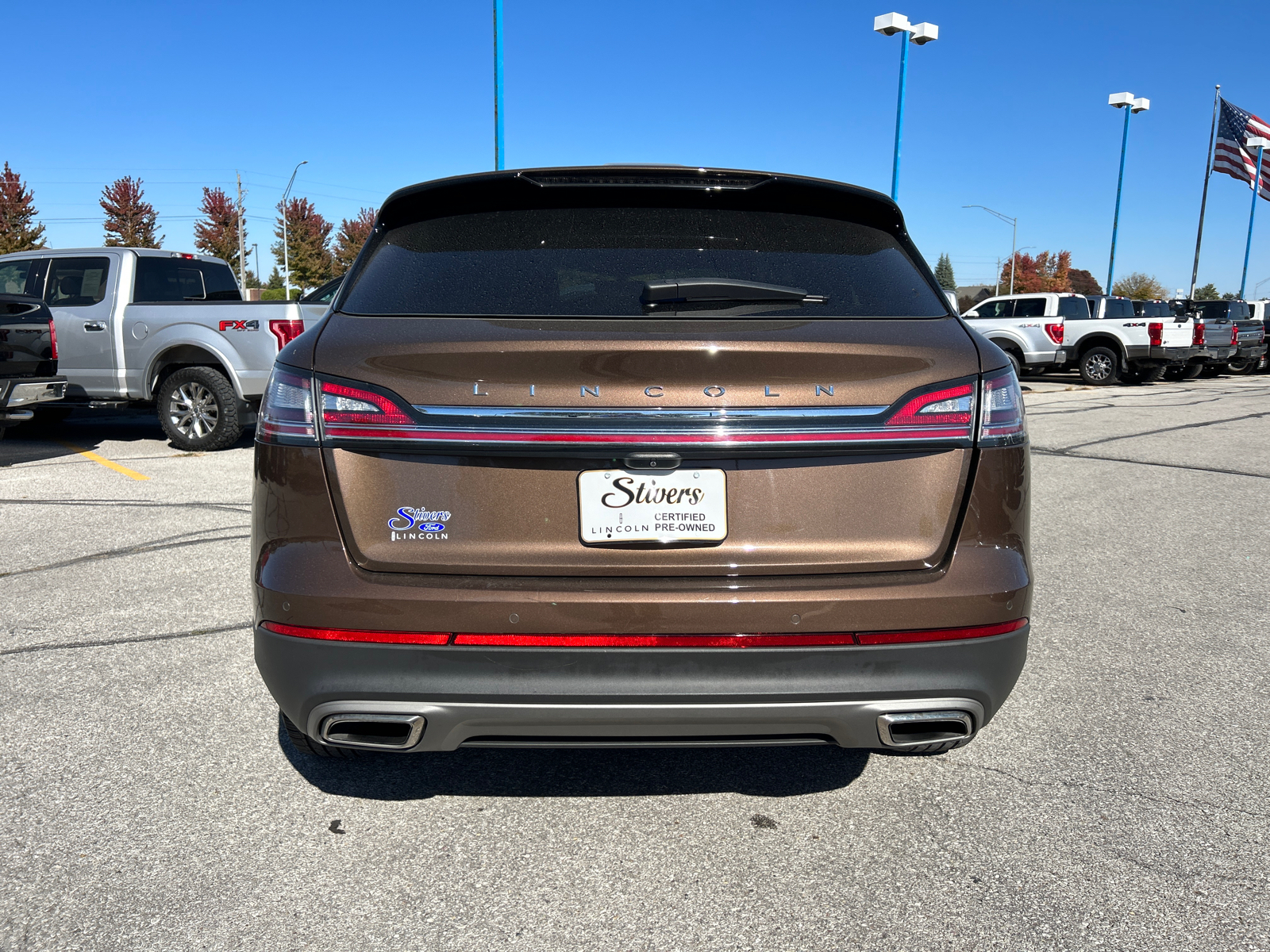 2022 Lincoln Nautilus Standard 4