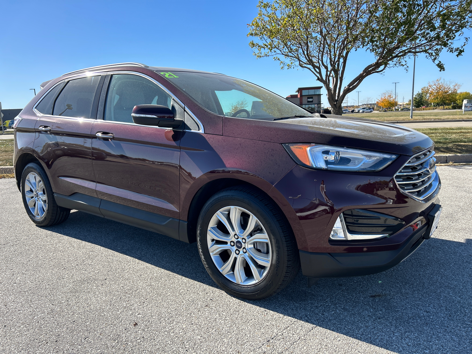 2021 Ford Edge Titanium 1