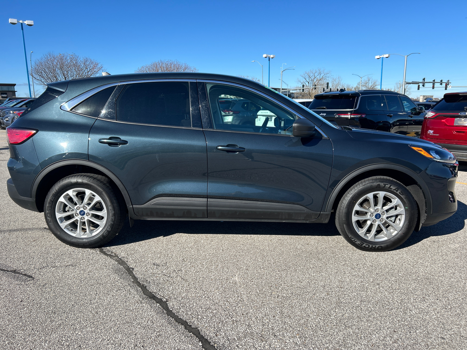 2022 Ford Escape SE 2