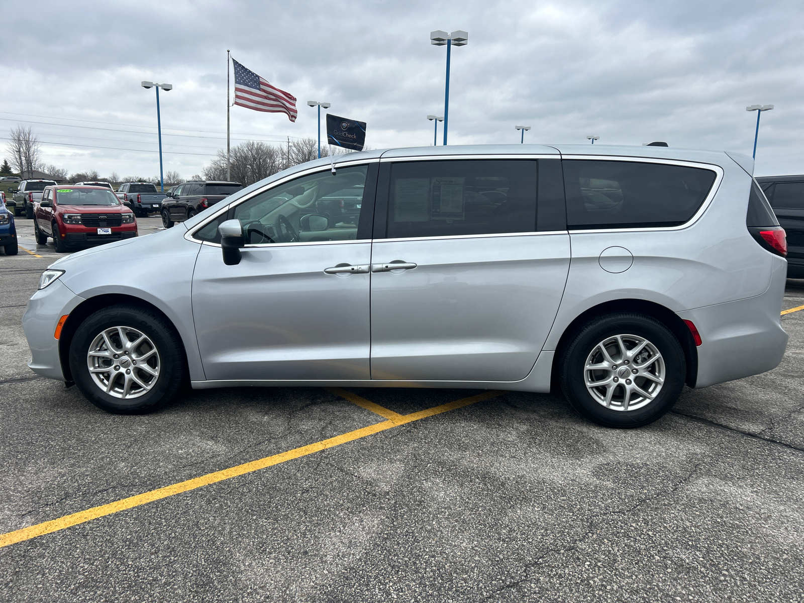 2023 Chrysler Pacifica Touring L 7