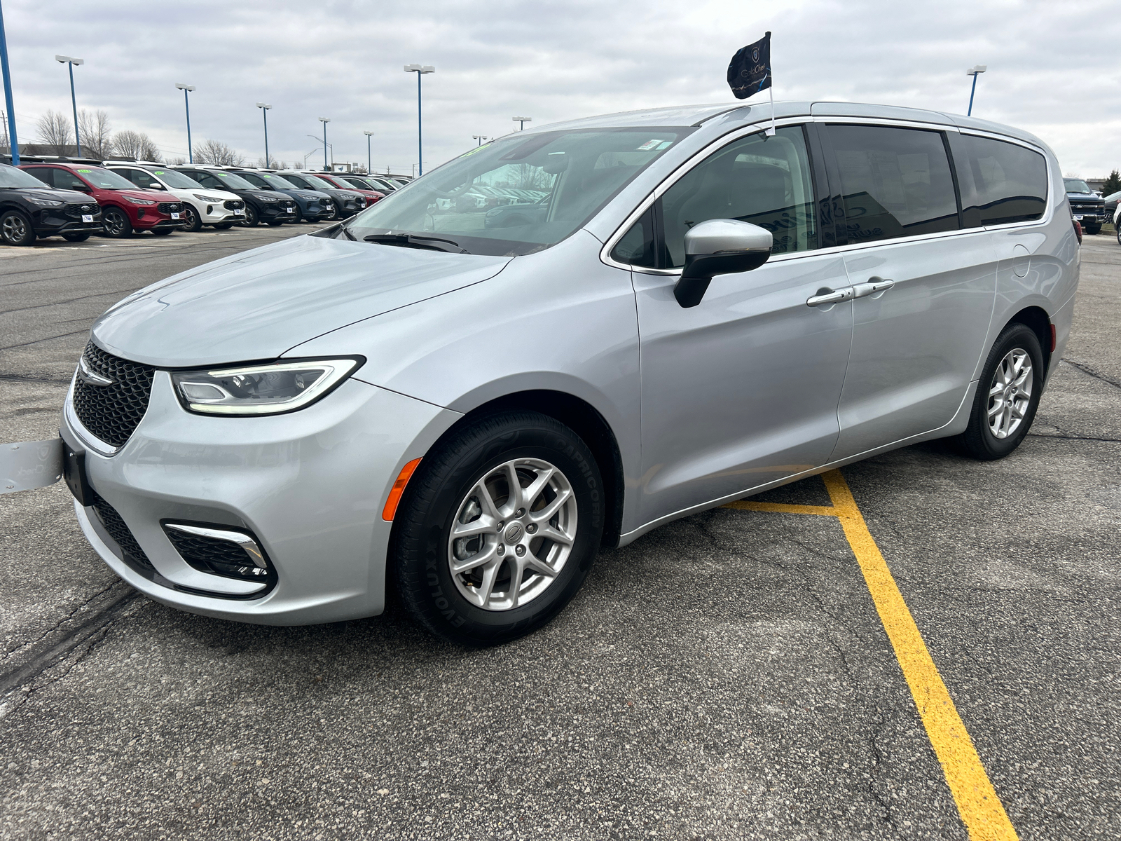 2023 Chrysler Pacifica Touring L 8