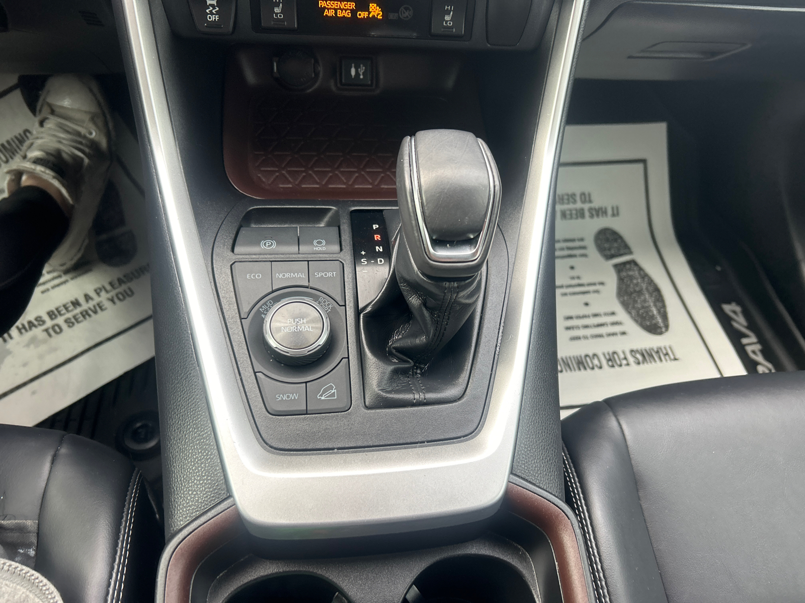 2019 Toyota RAV4 Limited 32