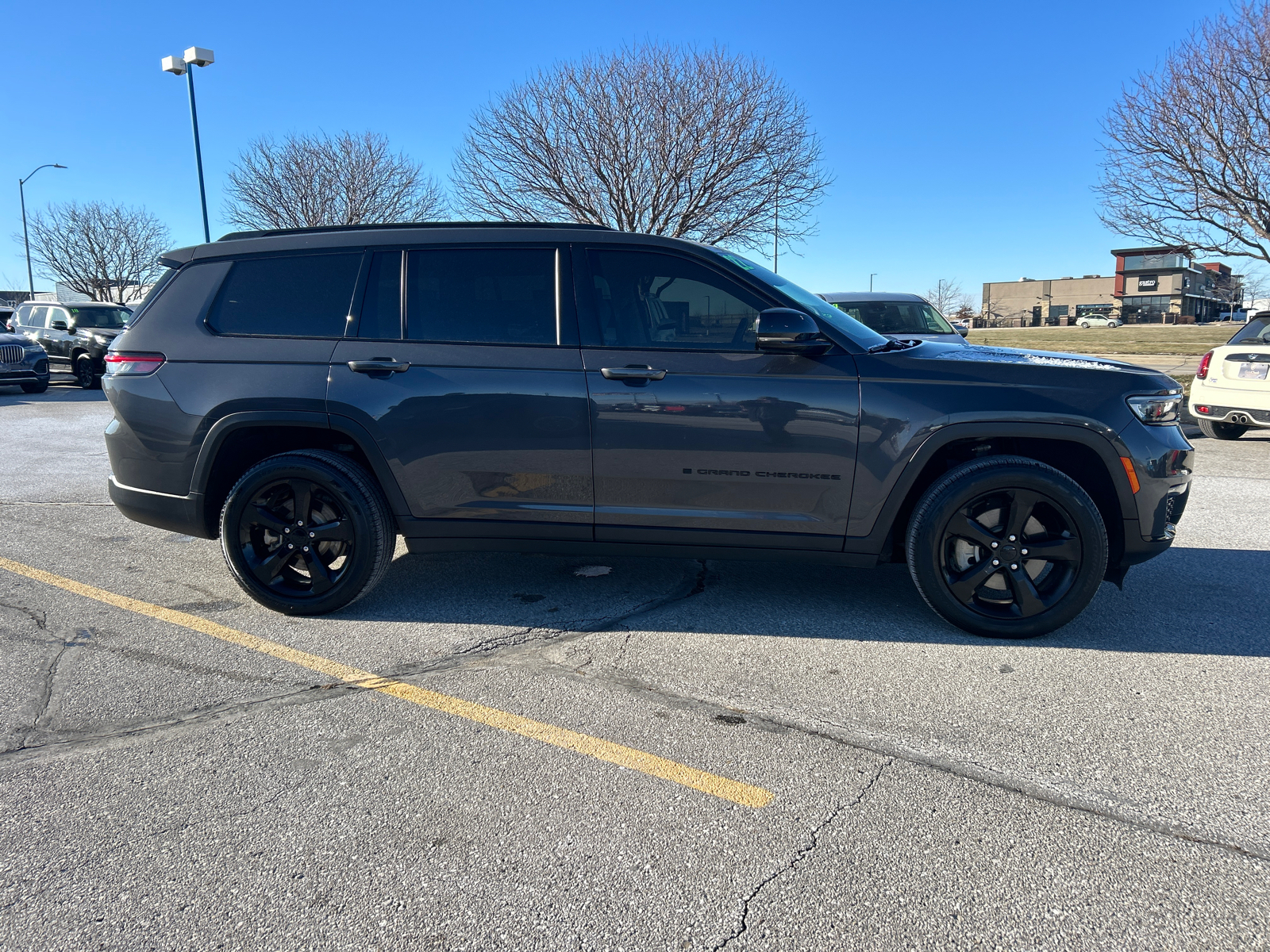 2022 Jeep Grand Cherokee L Limited 3