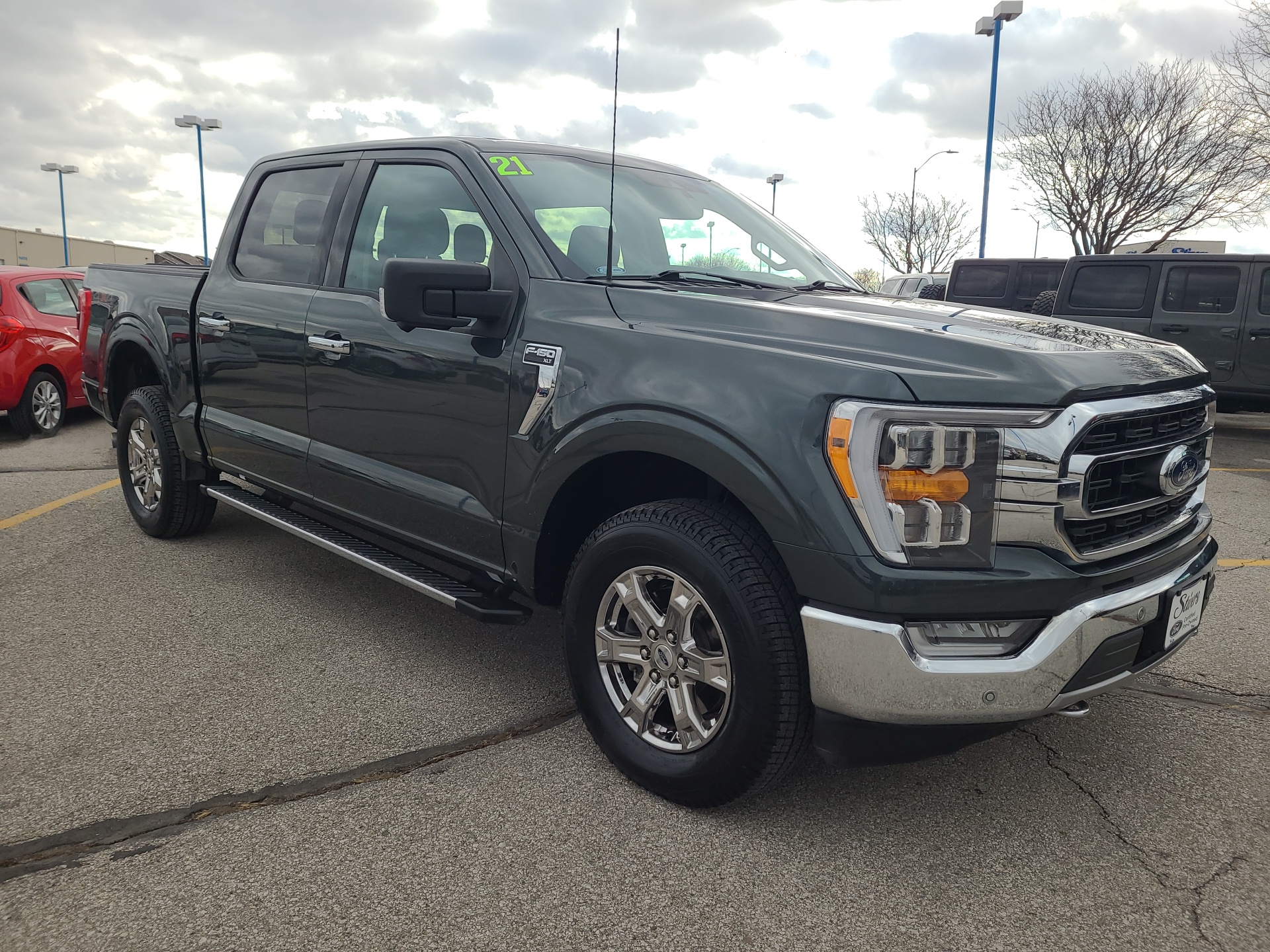 2021 Ford F-150 XLT 1