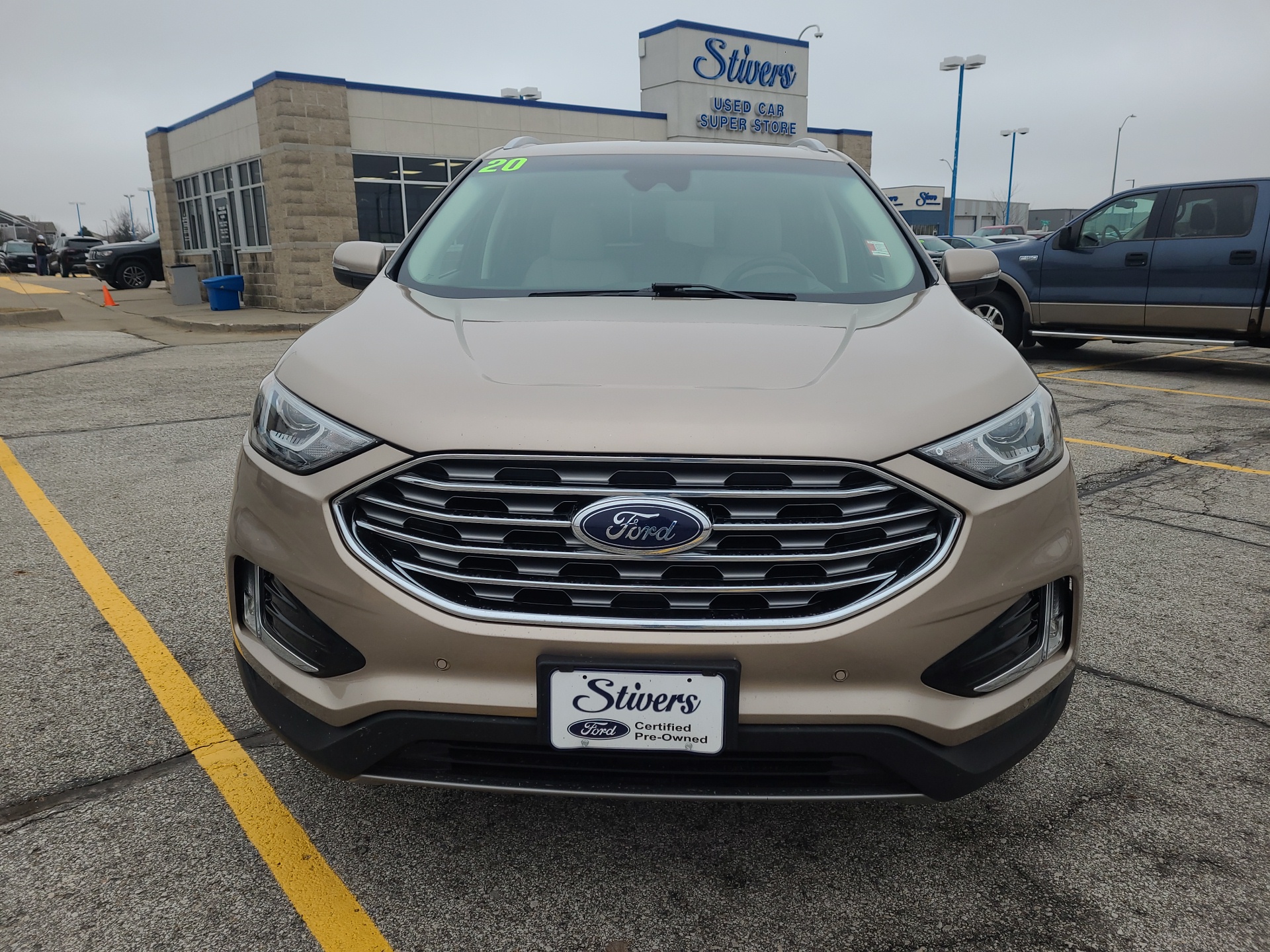 2020 Ford Edge Titanium 9