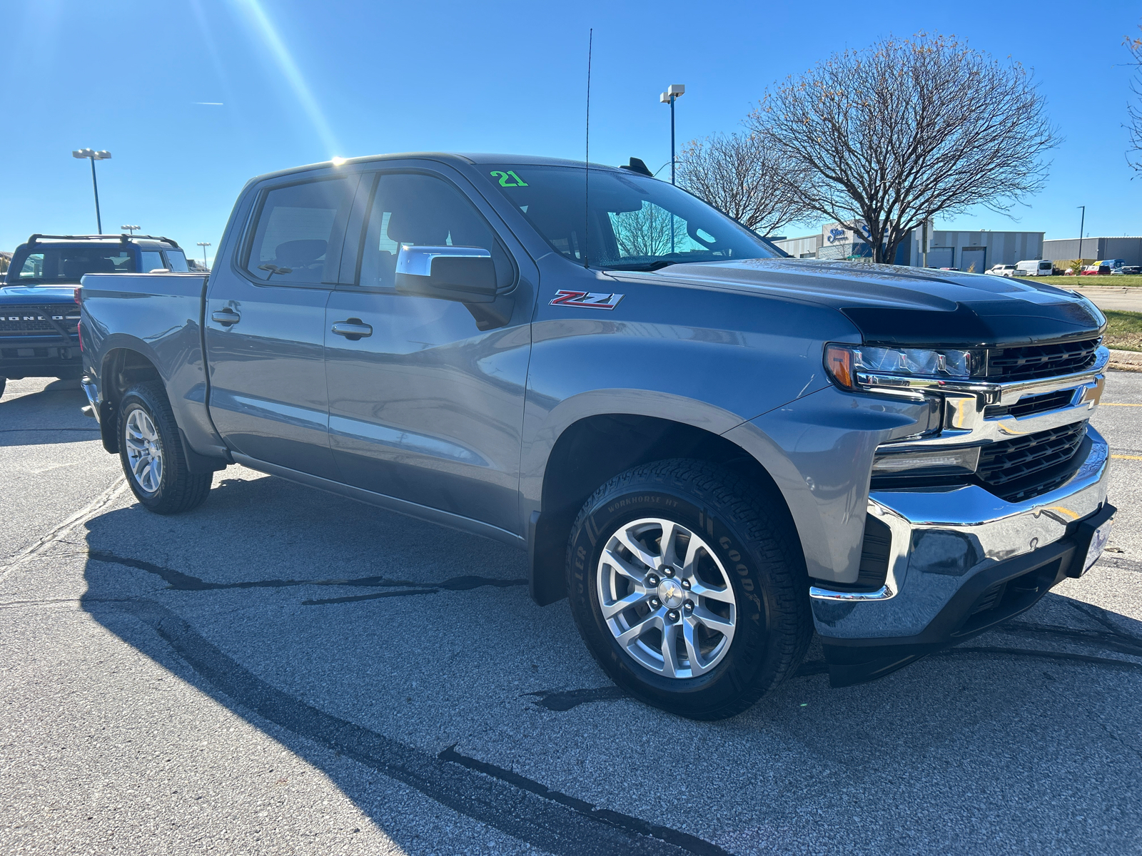 2021 Chevrolet Silverado 1500 LT 1