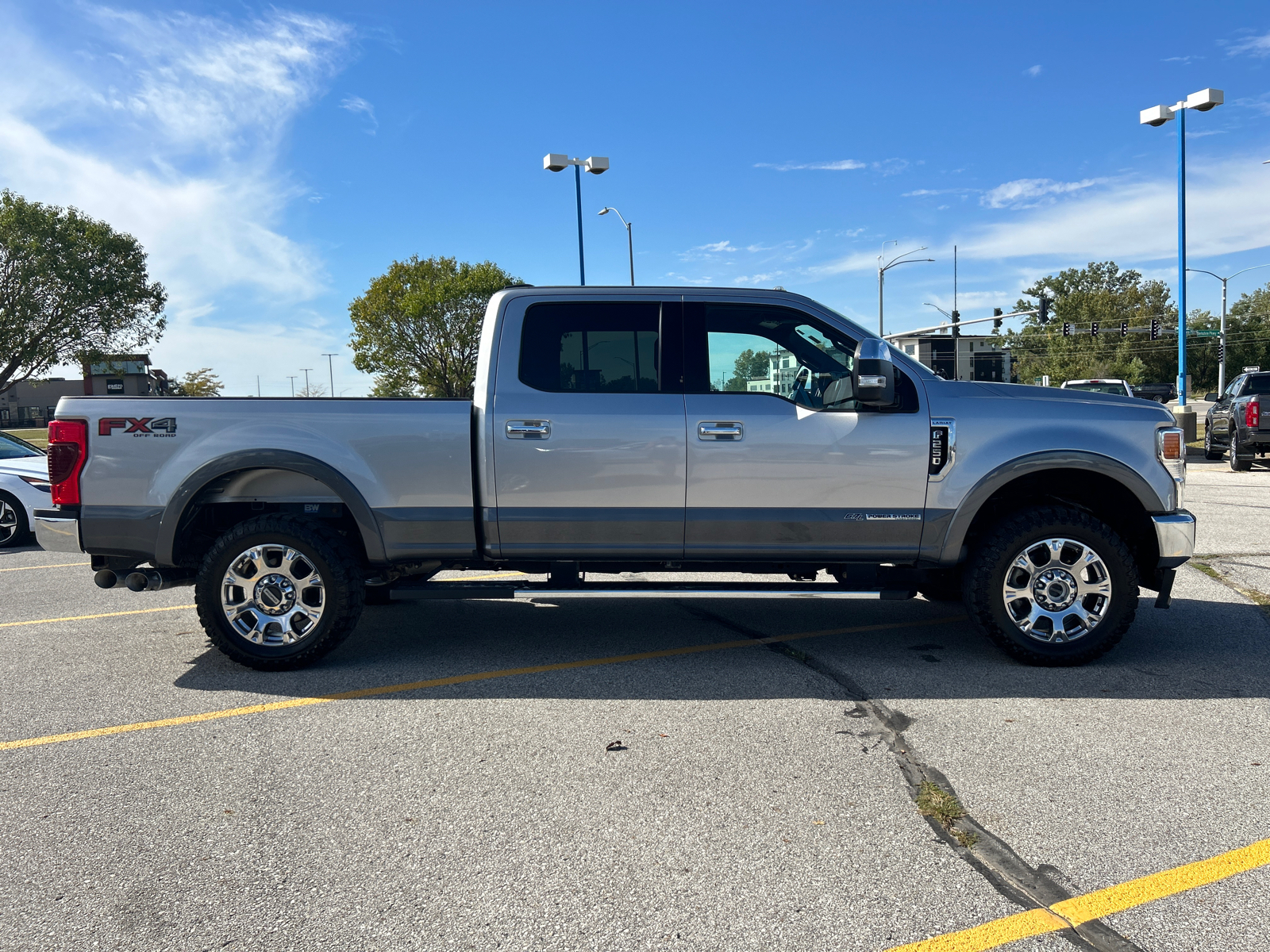 2022 Ford F-250SD Lariat 2