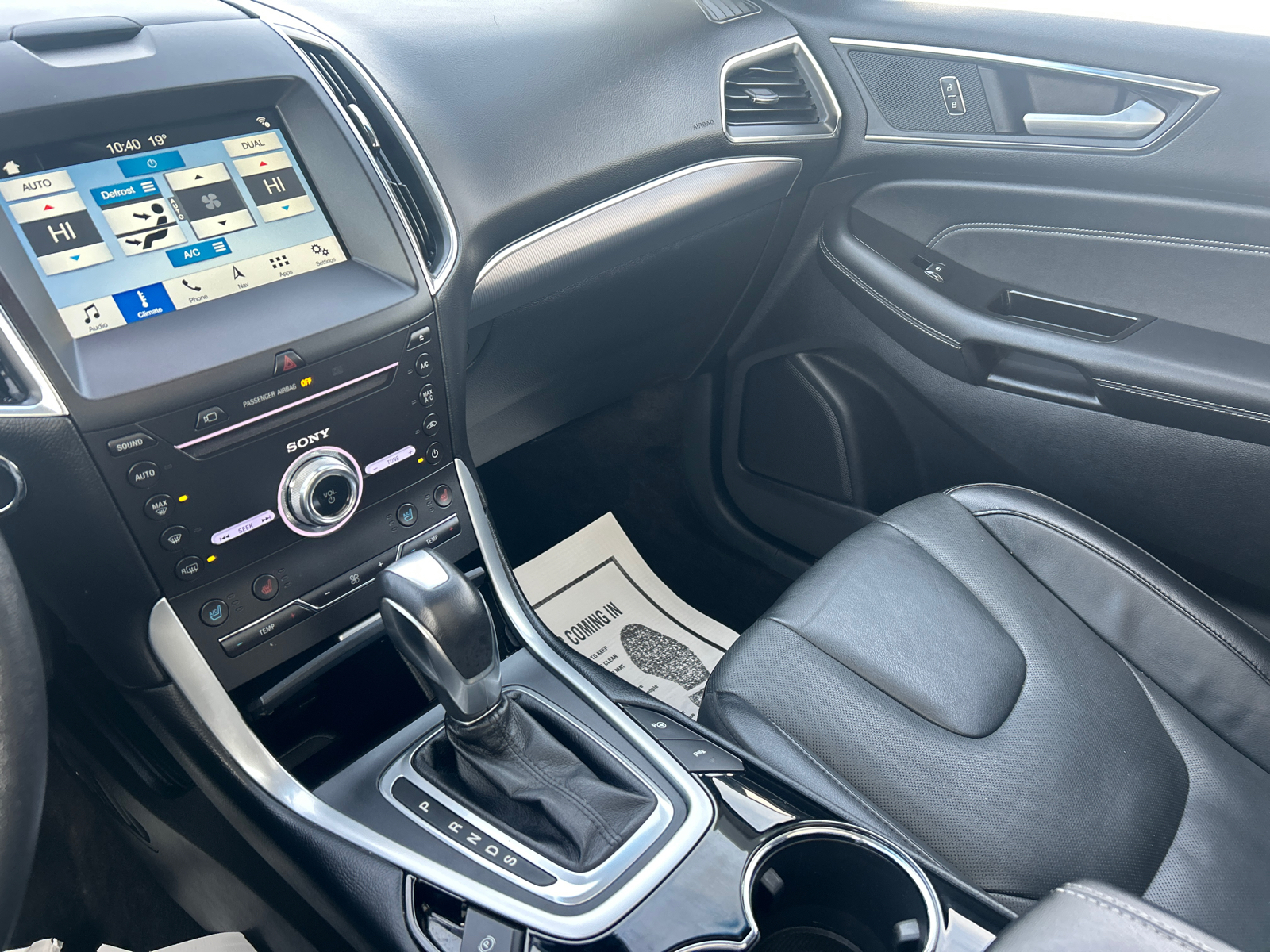 2018 Ford Edge Titanium 39