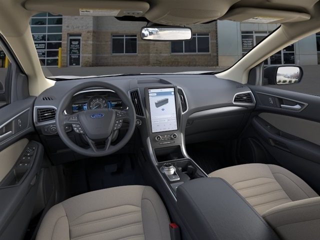 2024 Ford Edge SE 9