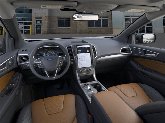 2024 Ford Edge Titanium 9