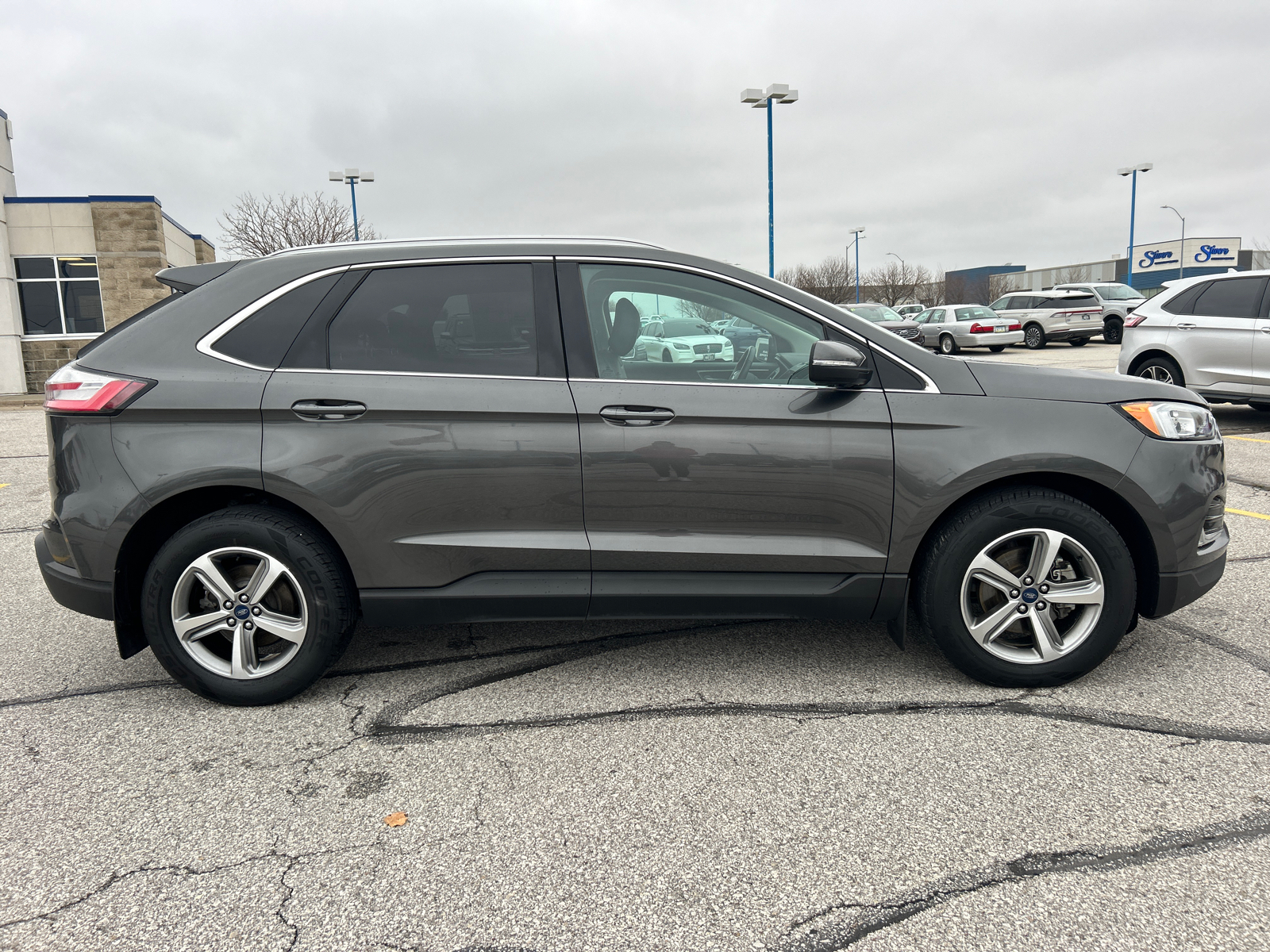 2019 Ford Edge SEL 2