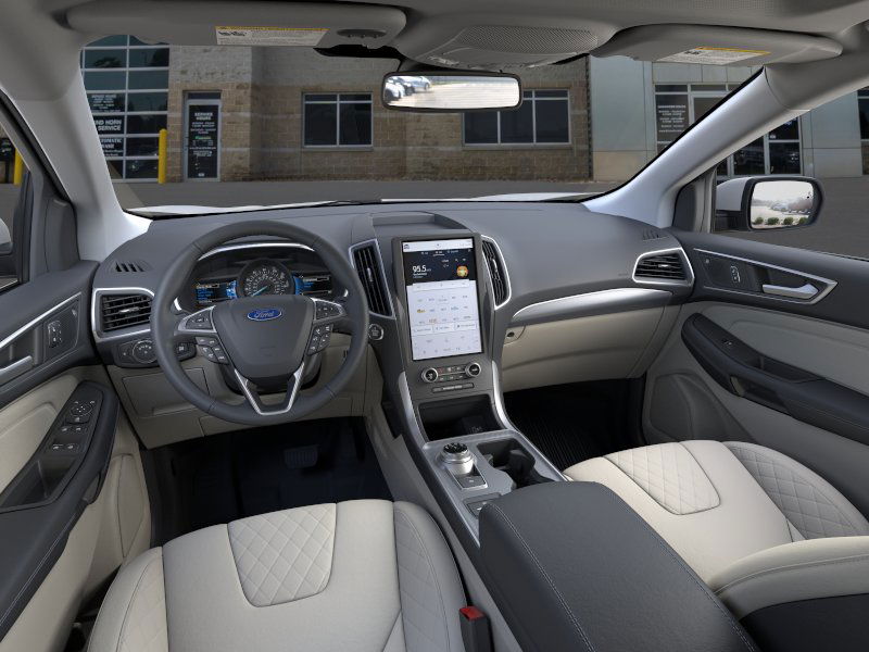 2024 Ford Edge Titanium 9