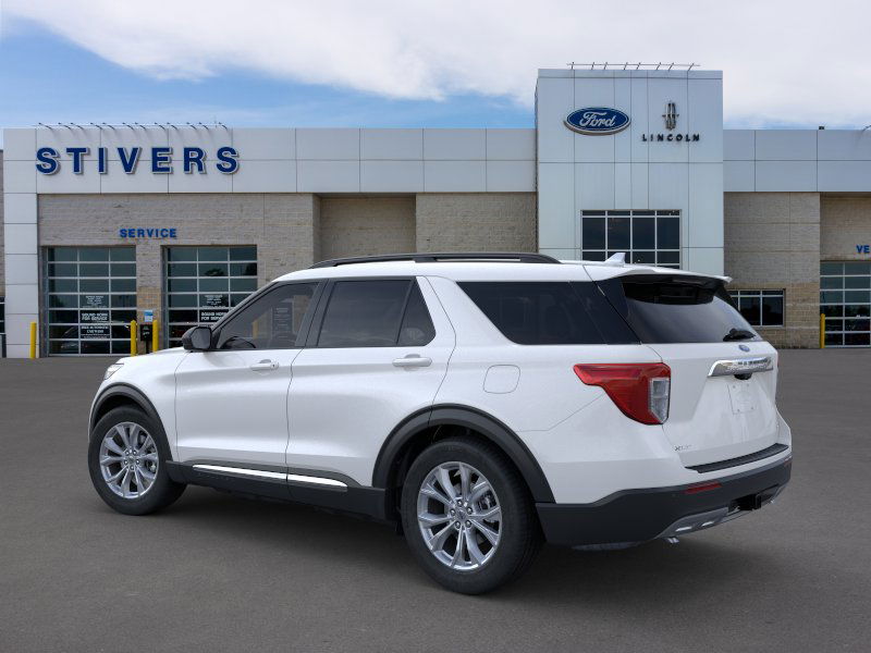 2024 Ford Explorer XLT 4