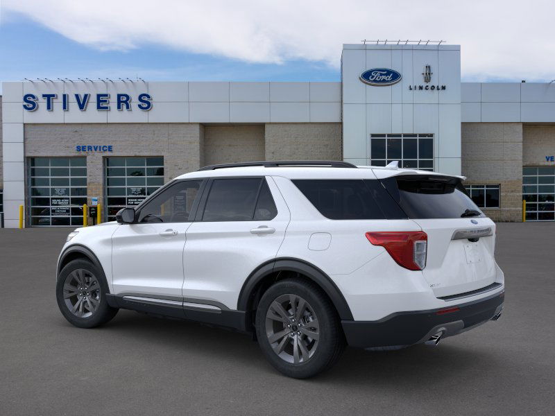 2024 Ford Explorer XLT 4