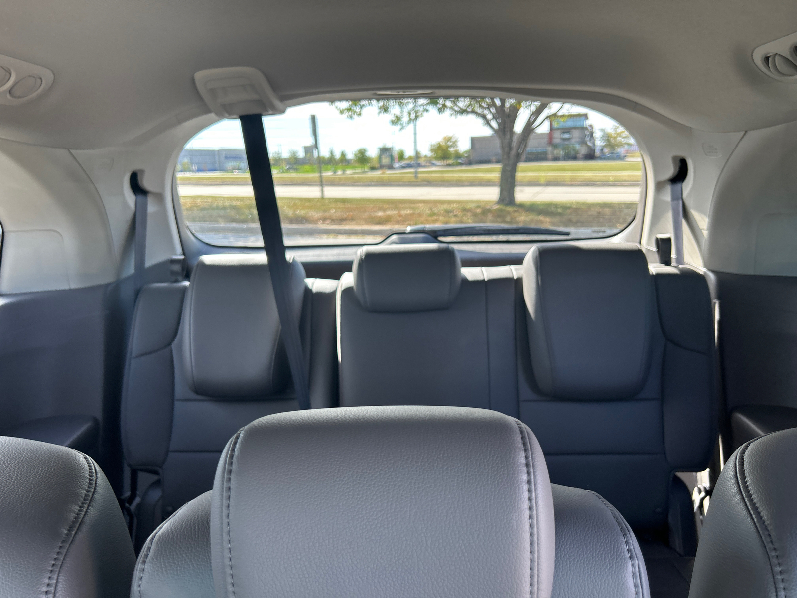 2016 Honda Odyssey EX-L 12