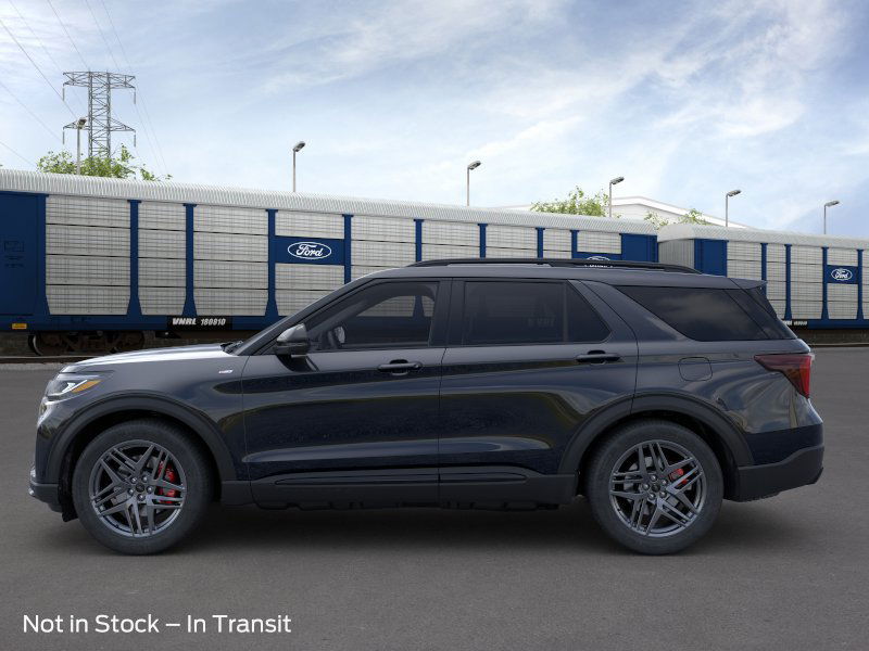 2025 Ford Explorer ST-Line 3