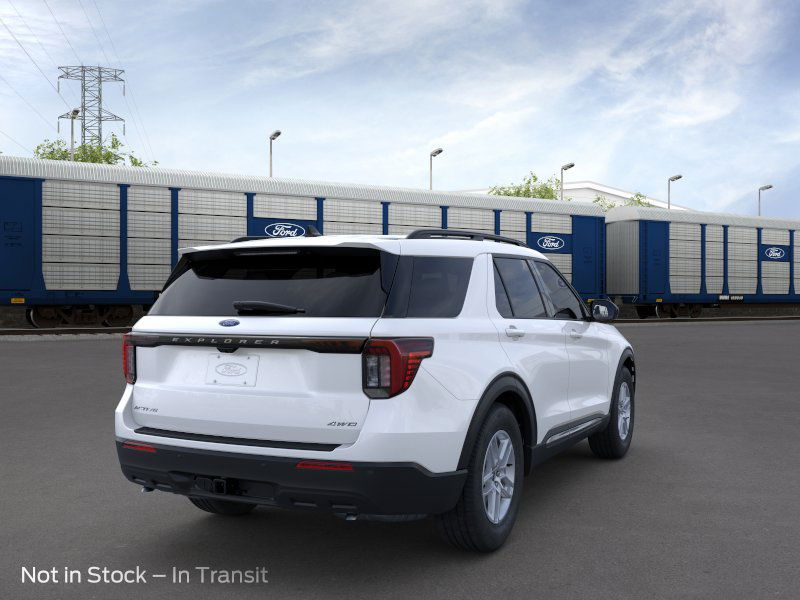 2025 Ford Explorer Active 8