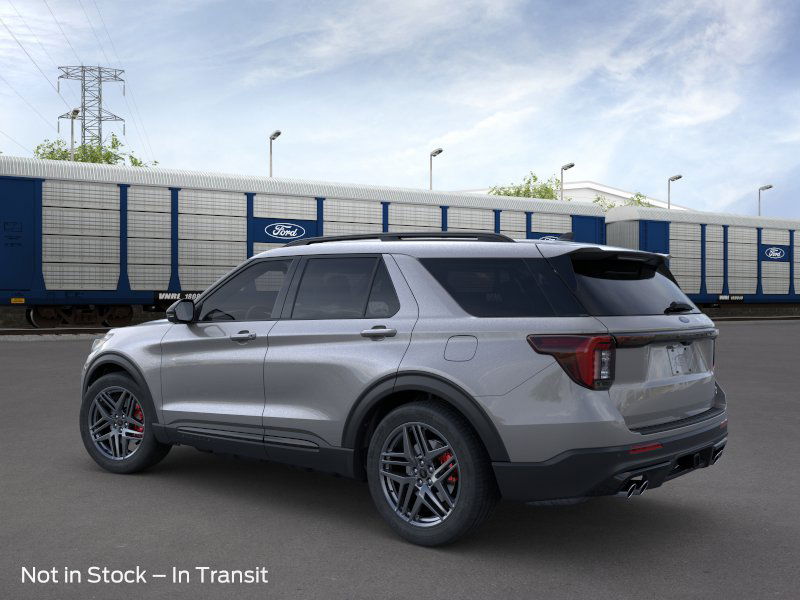 2025 Ford Explorer ST 4