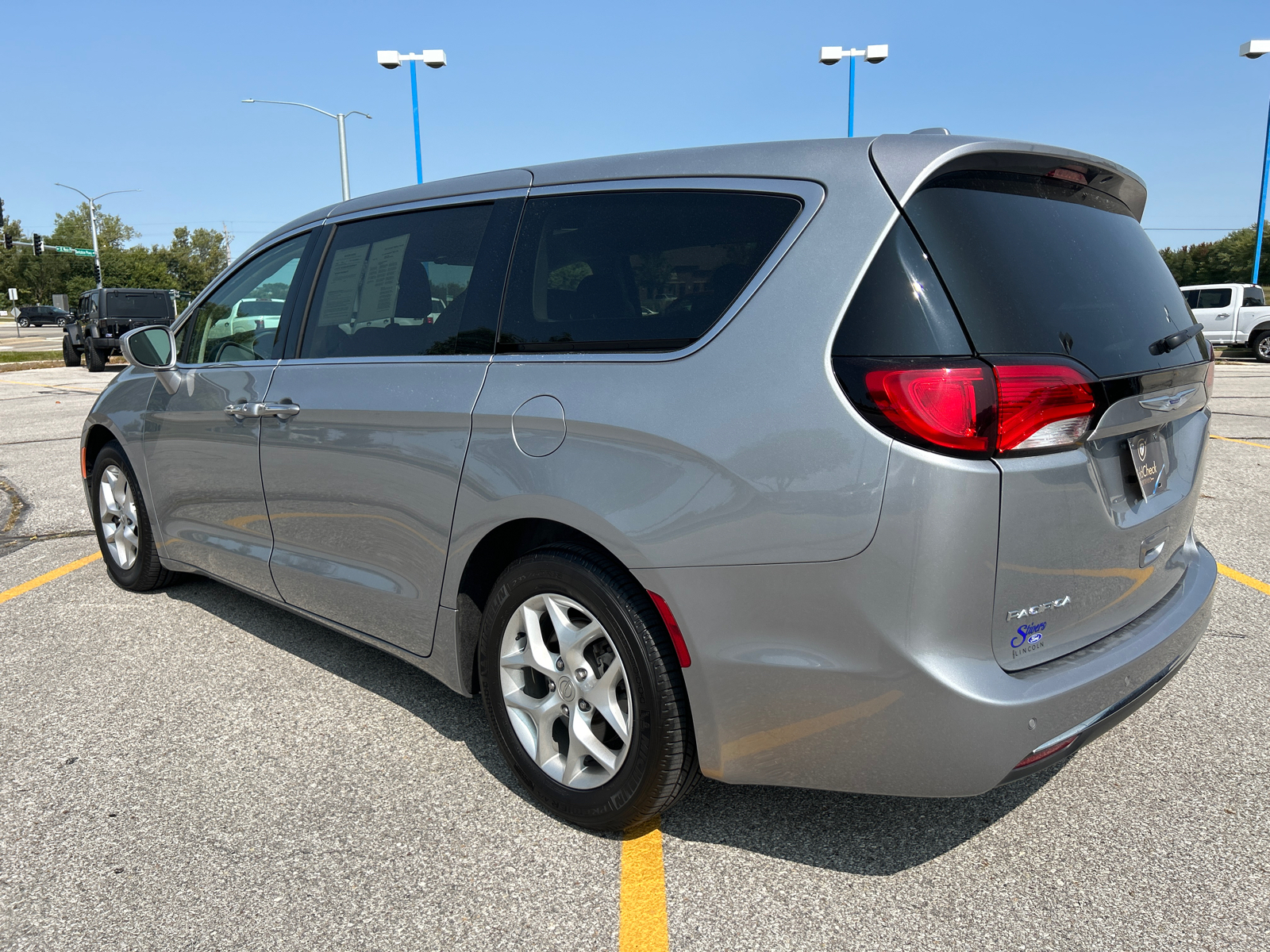 2020 Chrysler Pacifica Touring 5