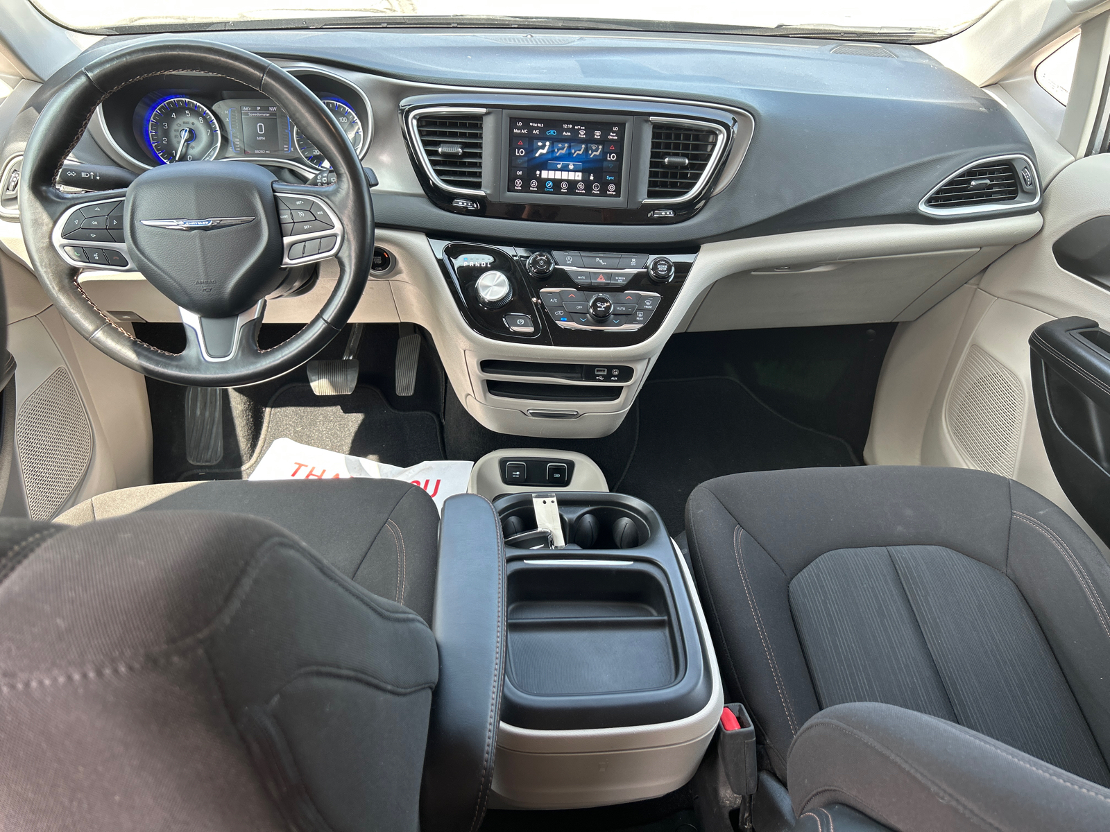 2020 Chrysler Pacifica Touring 17