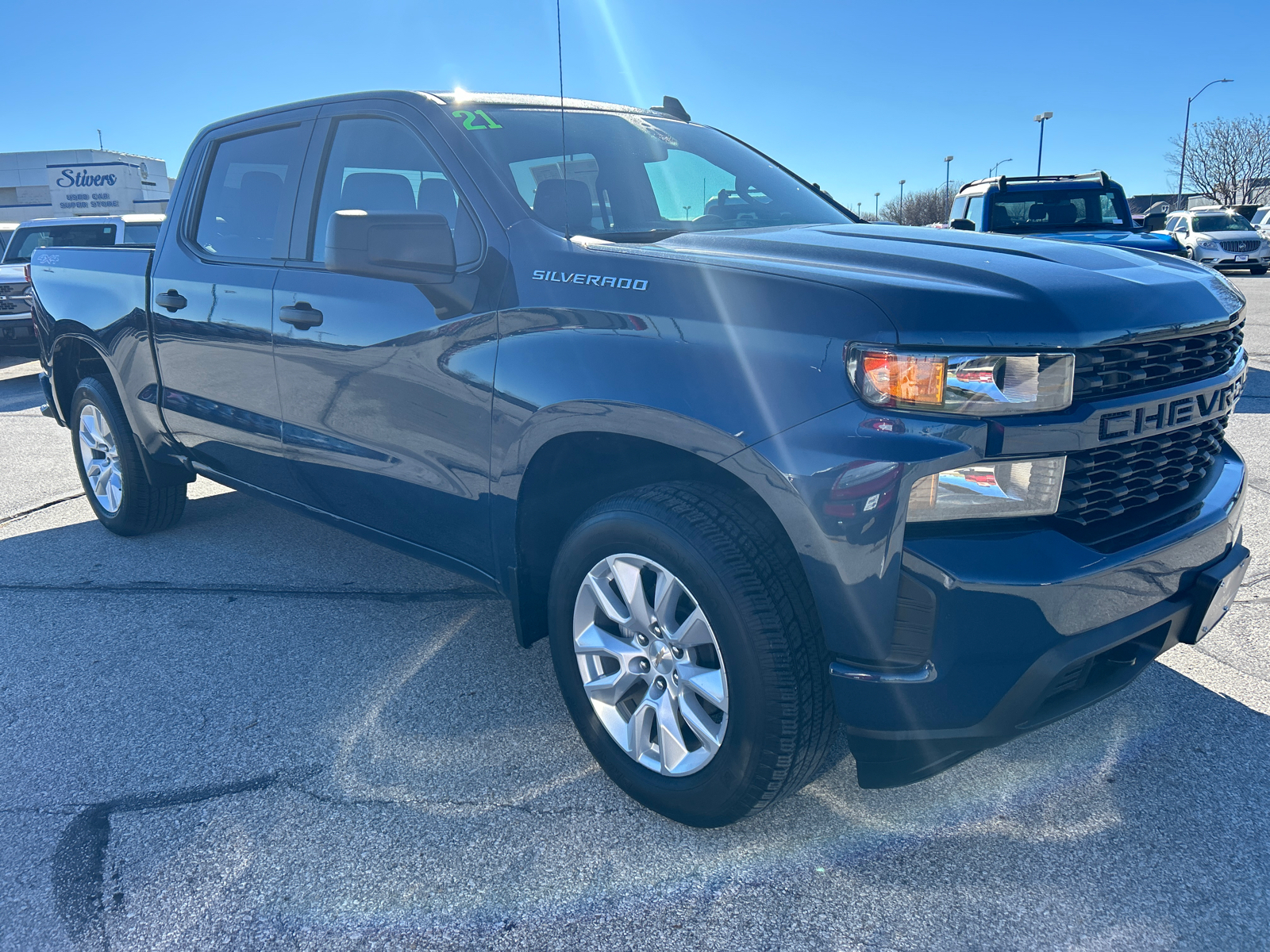 2021 Chevrolet Silverado 1500 Custom 1