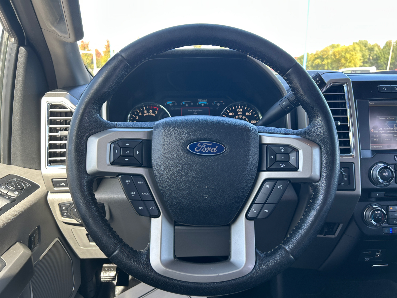 2015 Ford F-150 Lariat 14