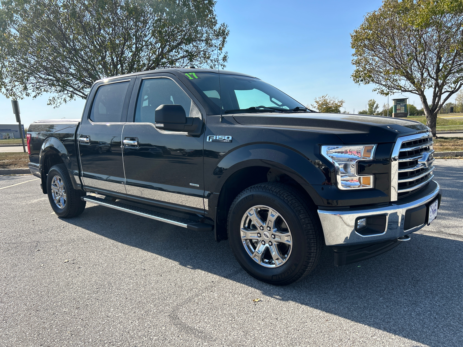 2017 Ford F-150 XLT 1