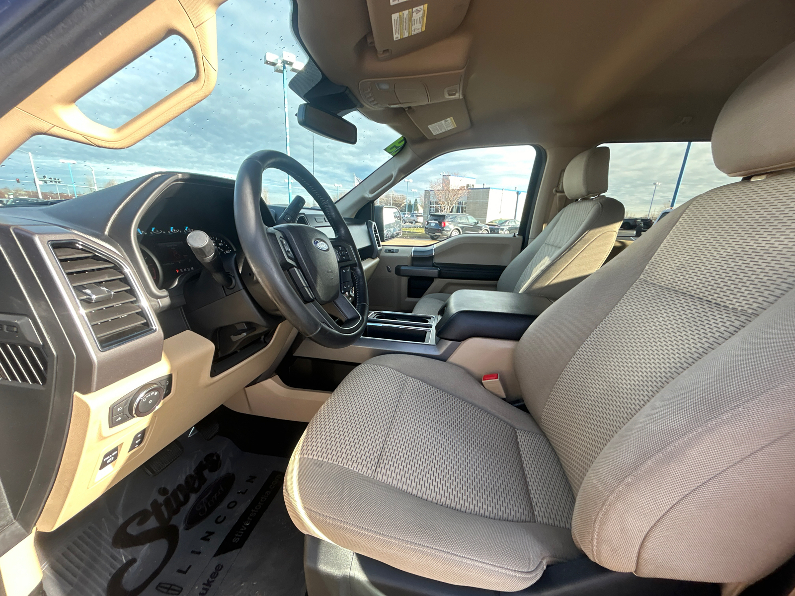 2019 Ford F-150 XLT 19