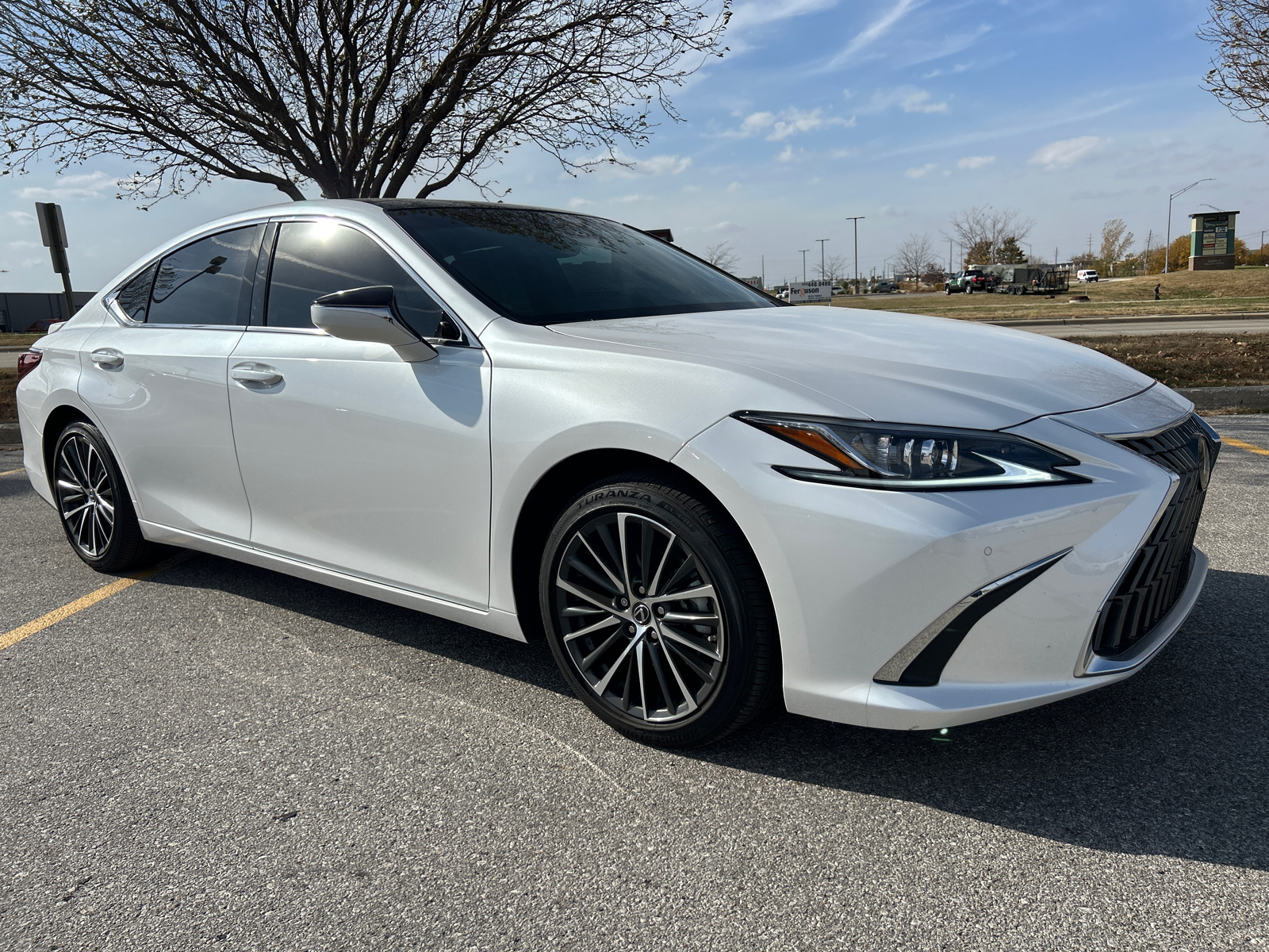 2022 Lexus ES 350 1