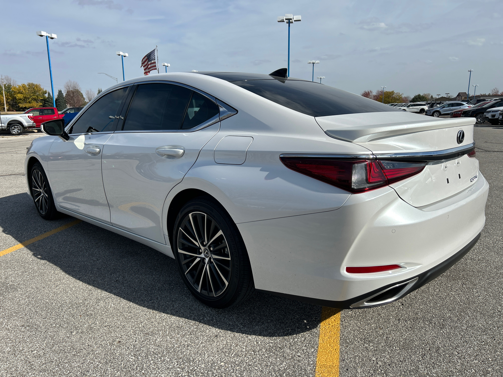 2022 Lexus ES 350 5