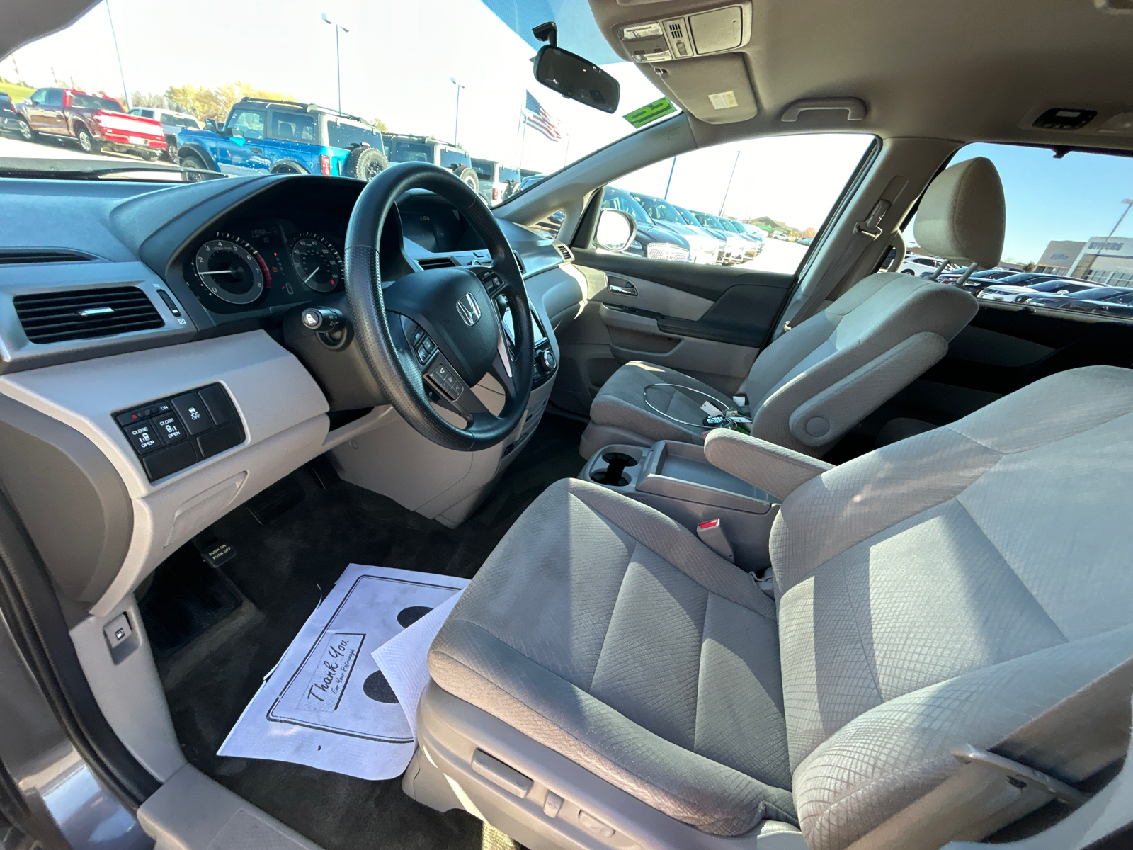 2016 Honda Odyssey SE 15