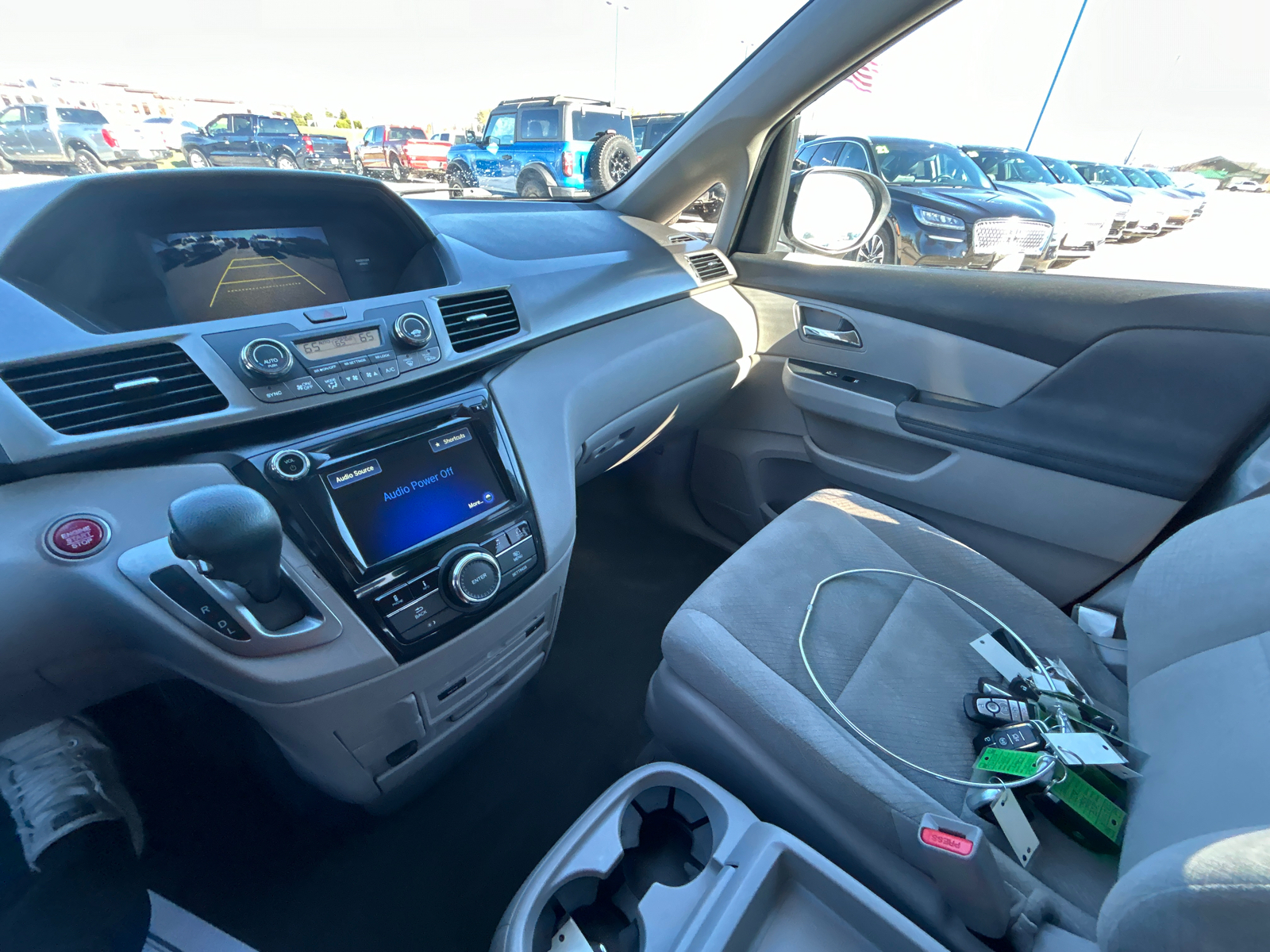 2016 Honda Odyssey SE 37