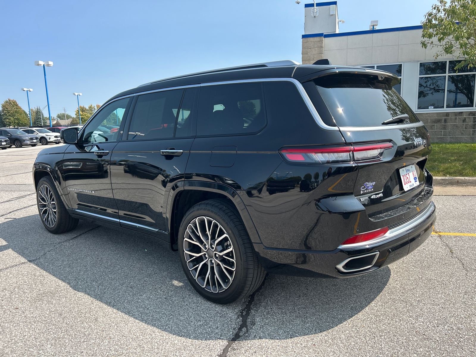 2023 Jeep Grand Cherokee L Summit 5