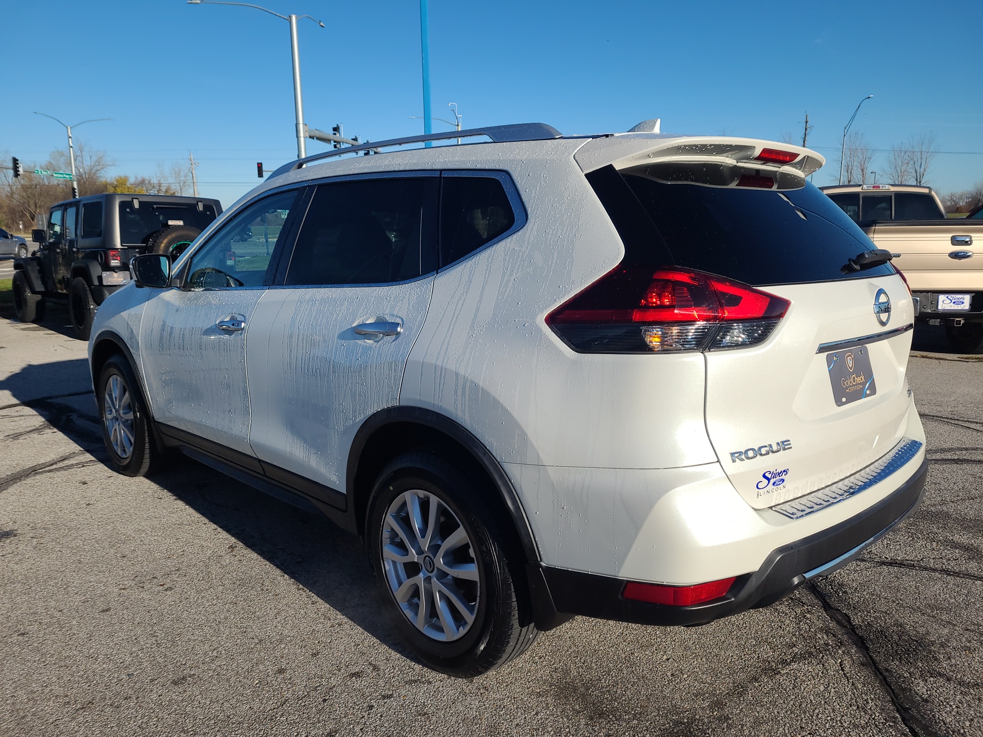 2018 Nissan Rogue SV 5