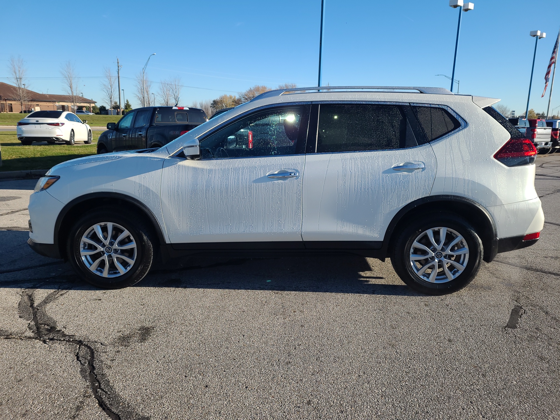 2018 Nissan Rogue SV 6