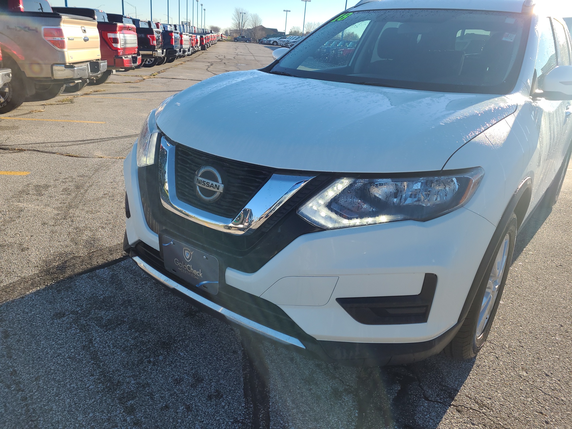 2018 Nissan Rogue SV 8