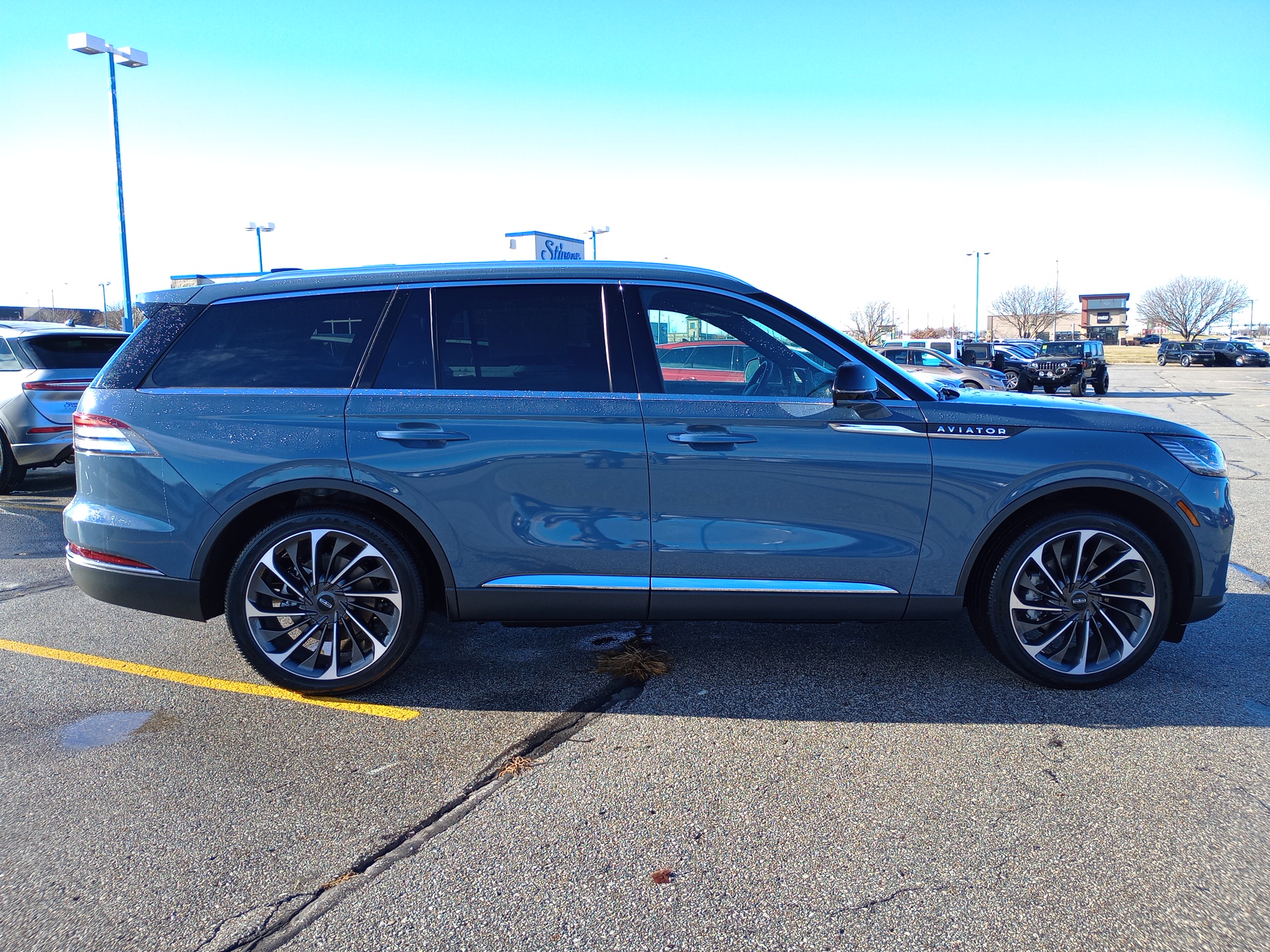 2025 Lincoln Aviator Reserve 3