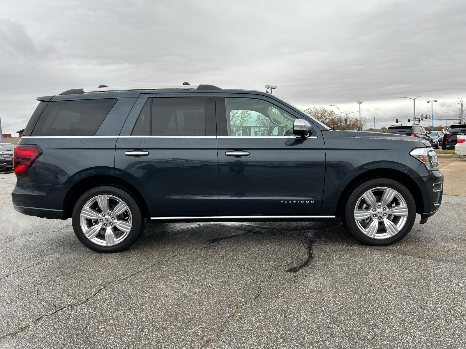 2024 Ford Expedition Platinum 2