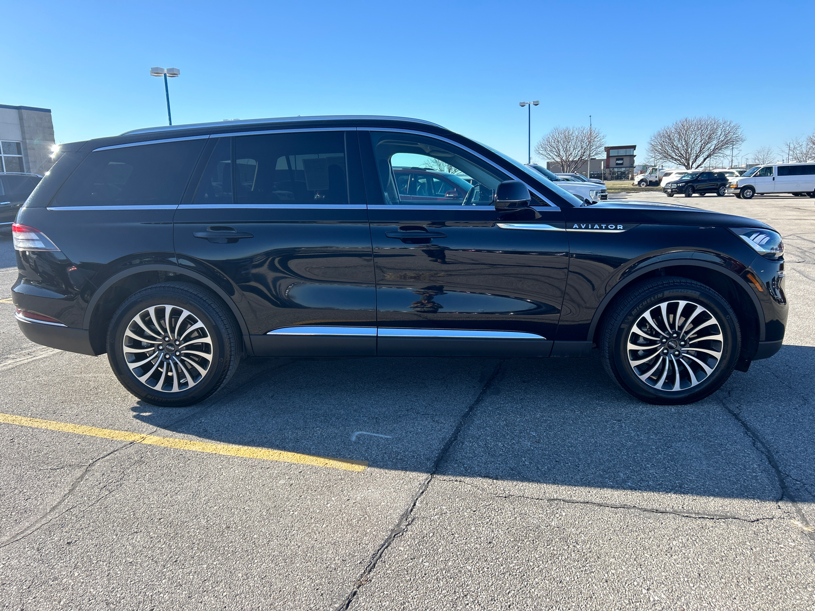 2022 Lincoln Aviator Standard 2