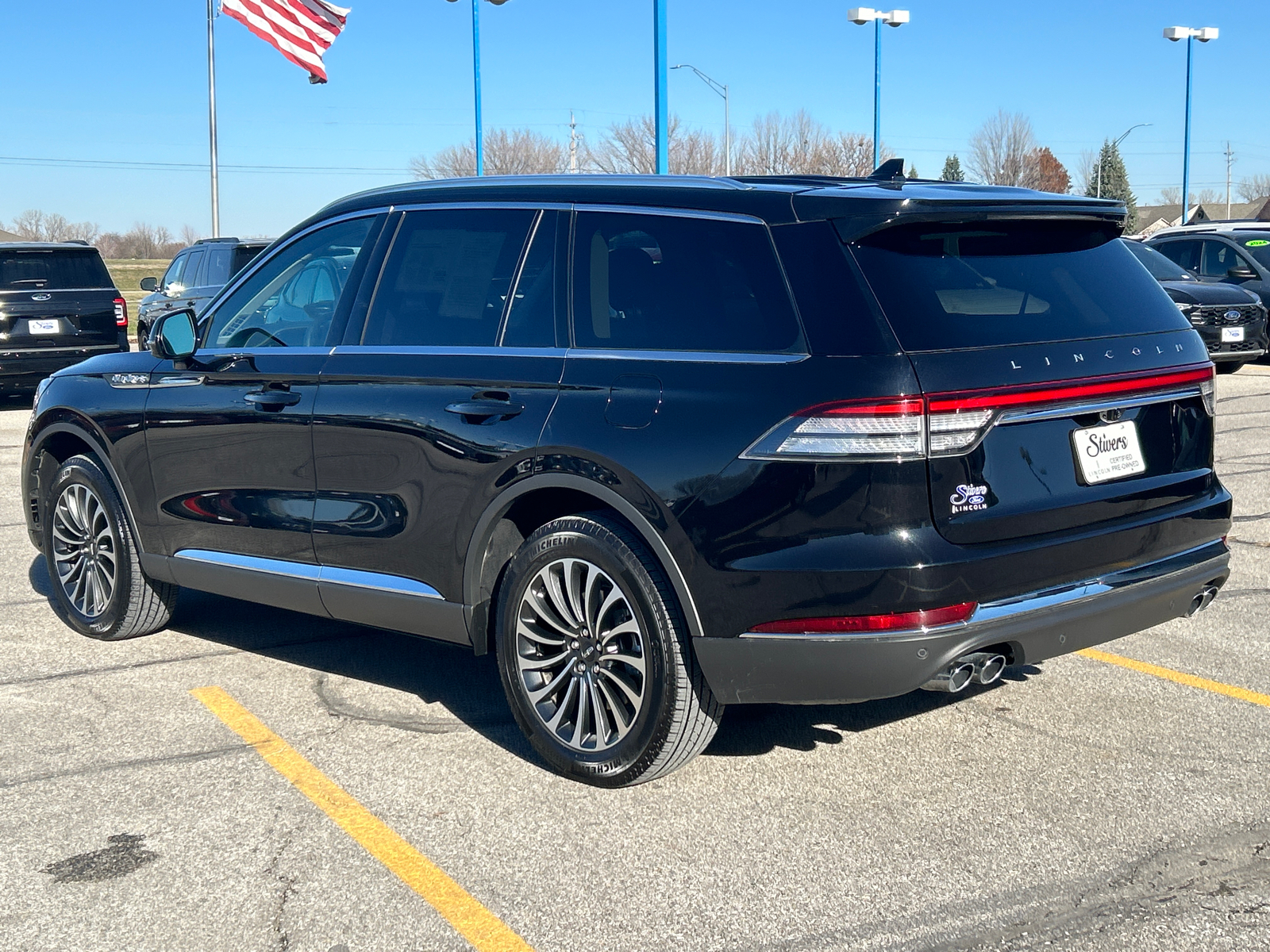 2022 Lincoln Aviator Standard 5